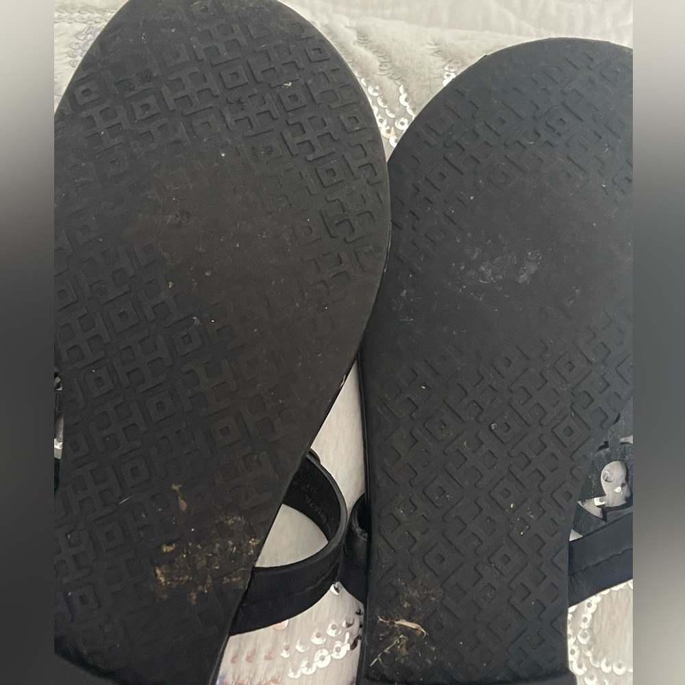 Tory Burch flip flop.